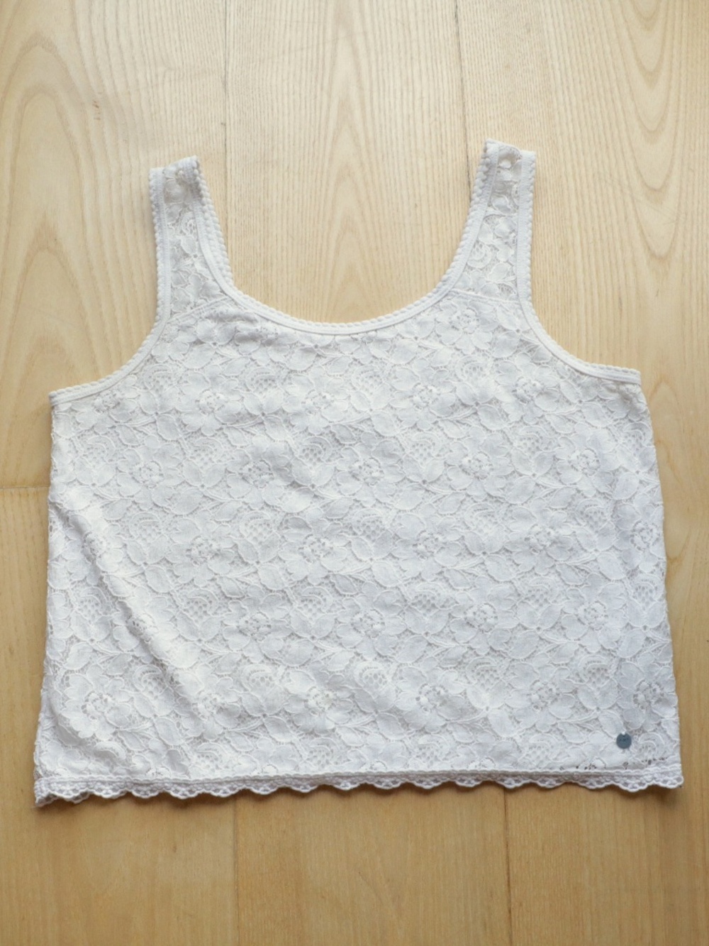 AnF white lace crop